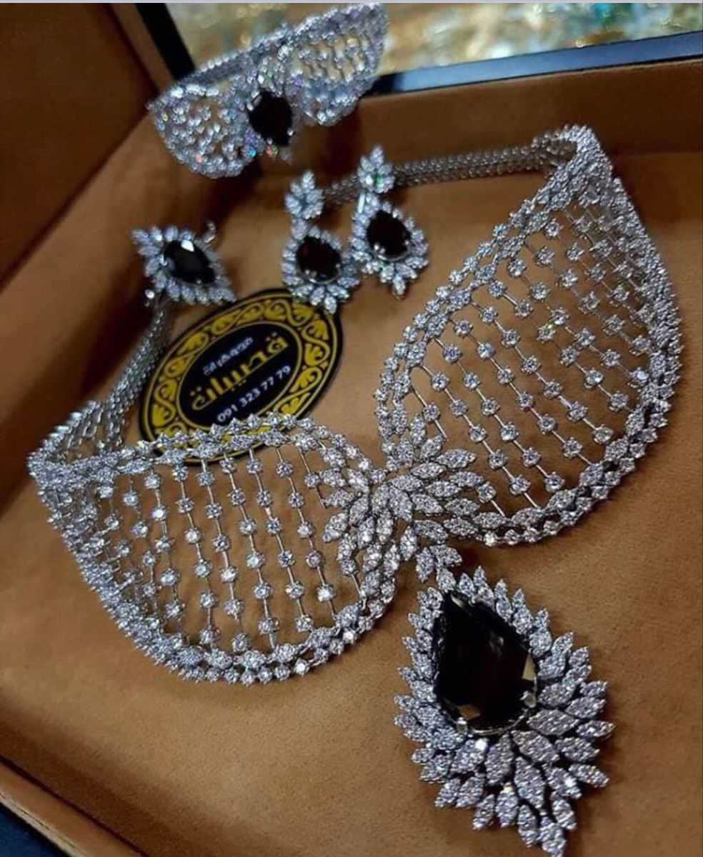 Diamond Set with Black Stone